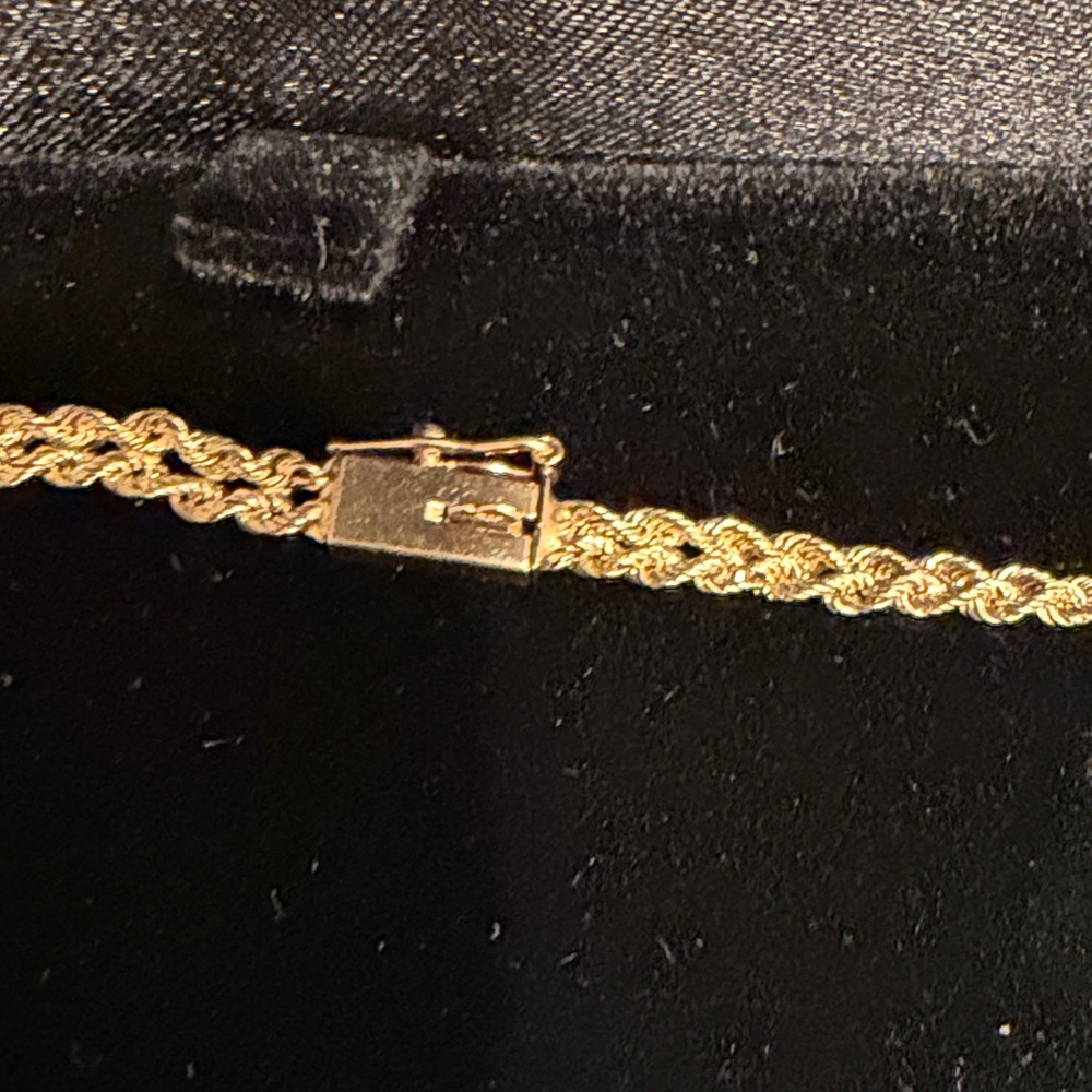 Solid 14K Gold Necklace w/Natural Round Diamonds. 10.98 Grams - Picture 6 of 15